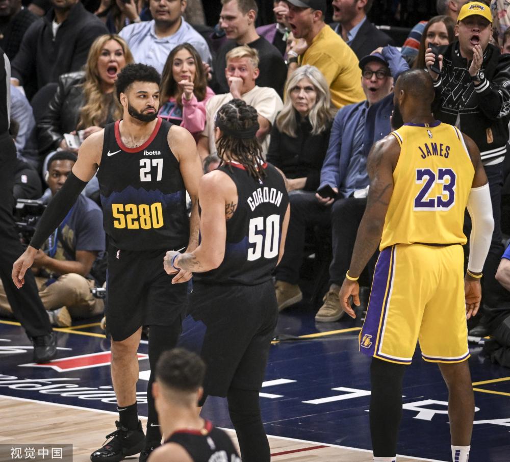 王钰栋不满 王钰栋不满