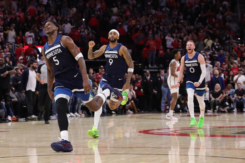 英超狼队对 英超狼队对